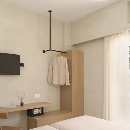 Apollo Philoxenia Apartahotel 3*